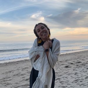 Meet your Posher, Alli